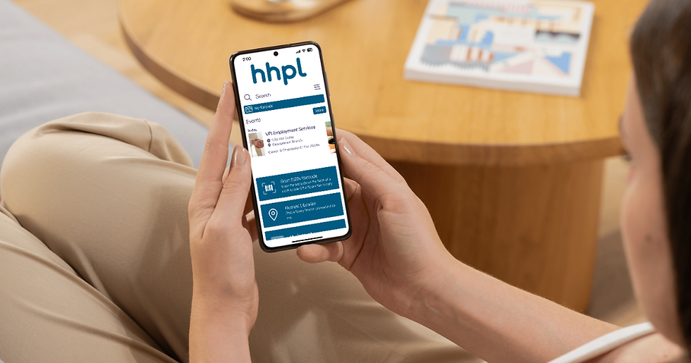 Person using the hhpl library app on a smartphone